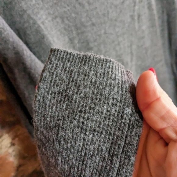 The Limited XL Dark Gray Wool Blend Pullover Scoop‎ Neck Sweater - Picture 3 of 10